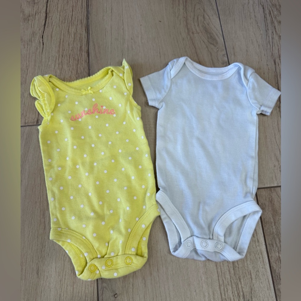 Carter onesie set